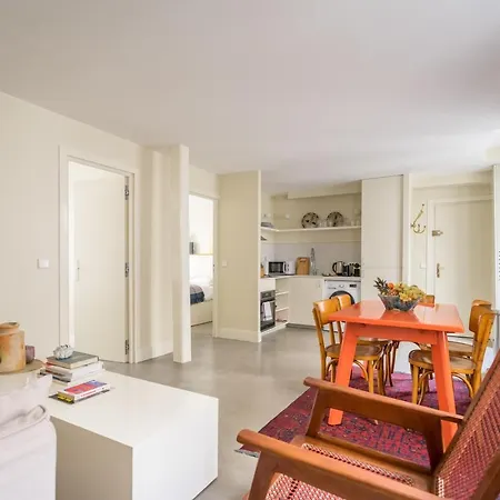 Elegant And Modern Parisian Charm Parigi