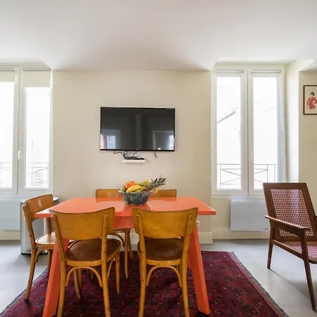 Appartamento Elegant And Modern Parisian Charm